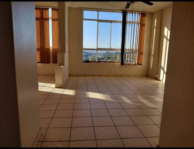 2 BEDROOM APARTMENT FOR SALE IN GLENWOOD
